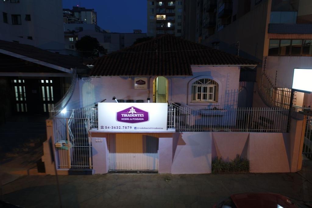 Hostel E Pousada Tiradentes 774 Passo Fundo Εξωτερικό φωτογραφία